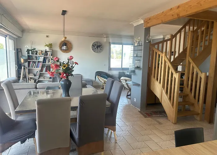 Maison A Etages Bord De